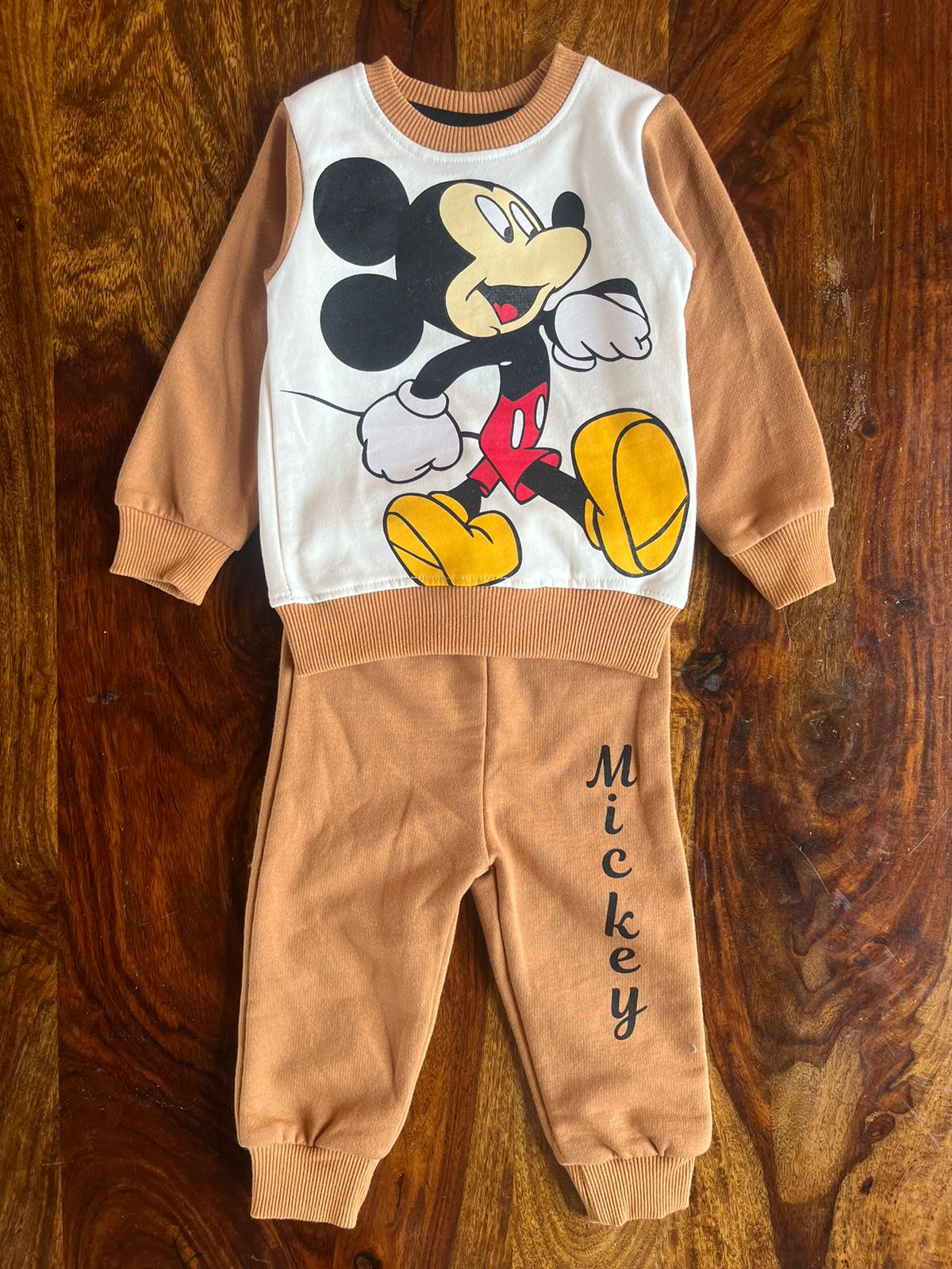 Sweatshirt & Jogger Set