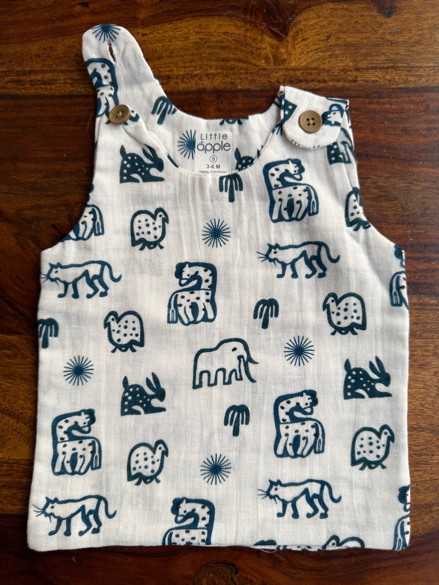 Organic Muslin Cotton Shoulder Button Jabla