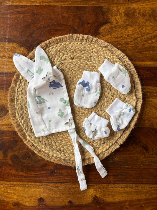Muslin Mittens, Booties & Cap Set
